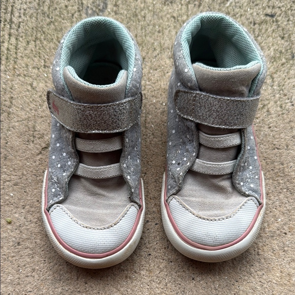 See Kai Run grey and white polka dot